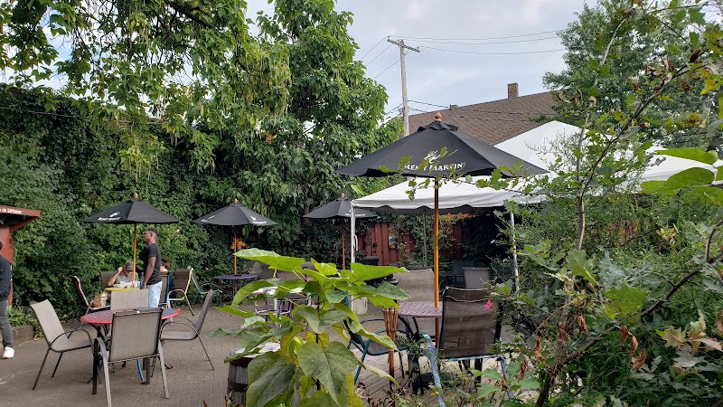 Academy Tavern Cleveland atmosphere