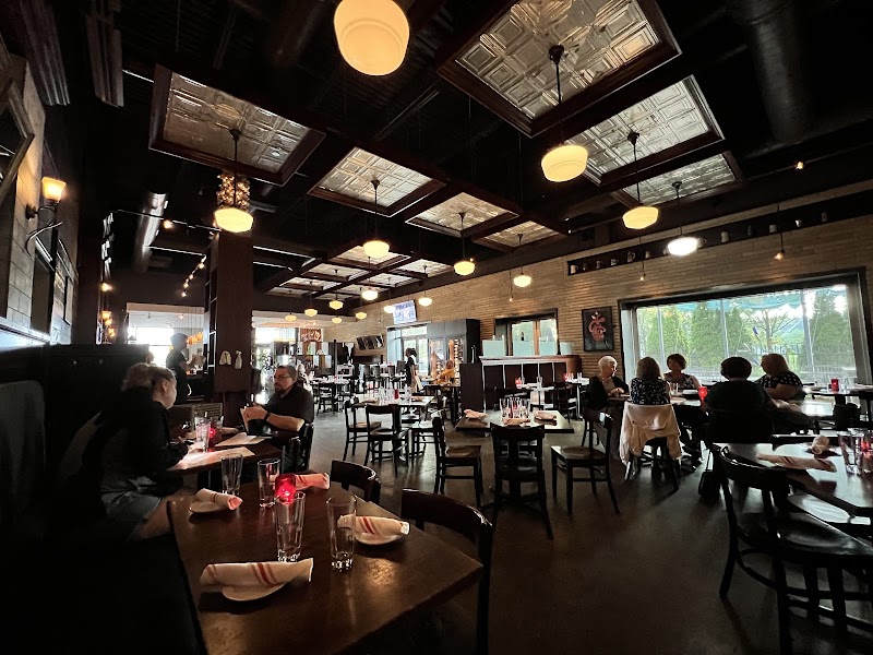 Parker's Grille & Tavern Cleveland atmosphere