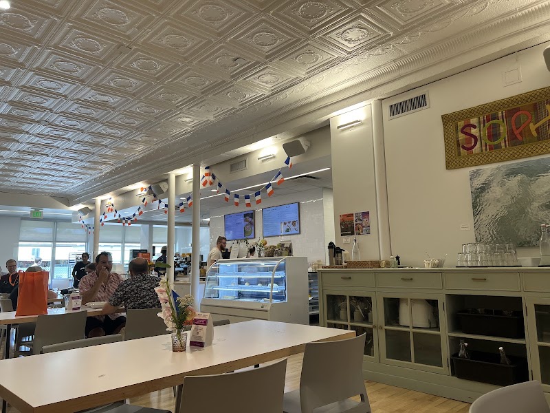 Sophie La Gourmande Cleveland atmosphere