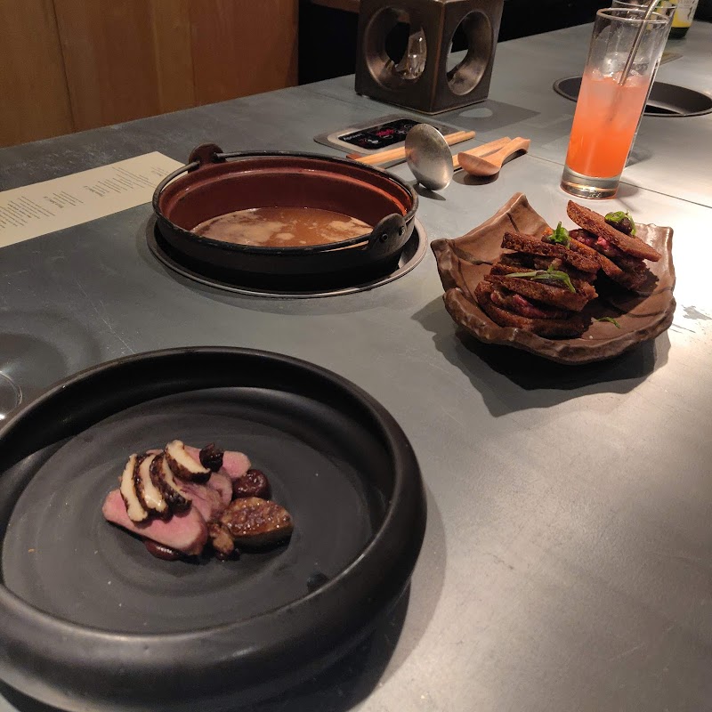 Bar Oni Izakaya Cleveland atmosphere