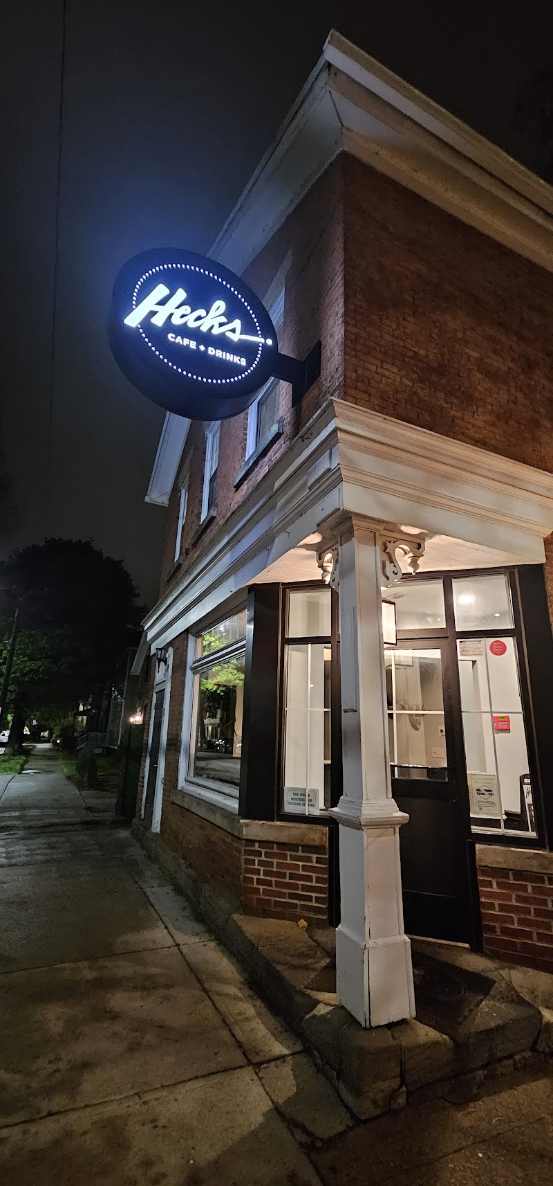 Hecks Ohio City Cleveland atmosphere