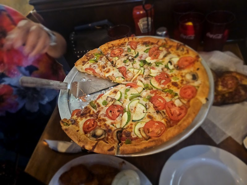 Angelo's Pizza Cleveland atmosphere