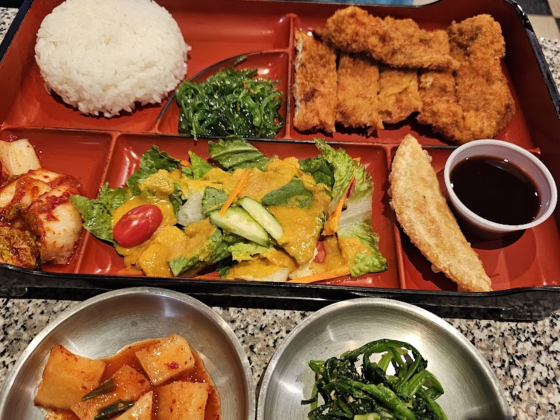 Ha Ahn Restaurant Cleveland atmosphere
