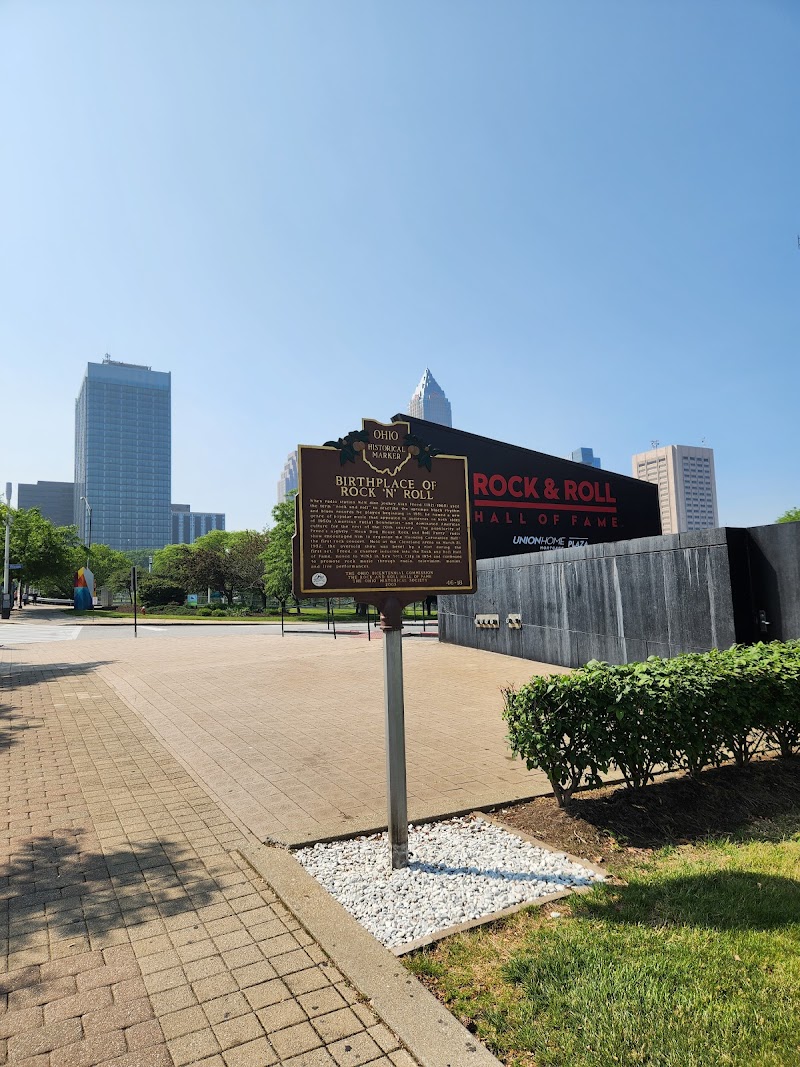 Lakeside Event Space at Nuevo Cleveland atmosphere