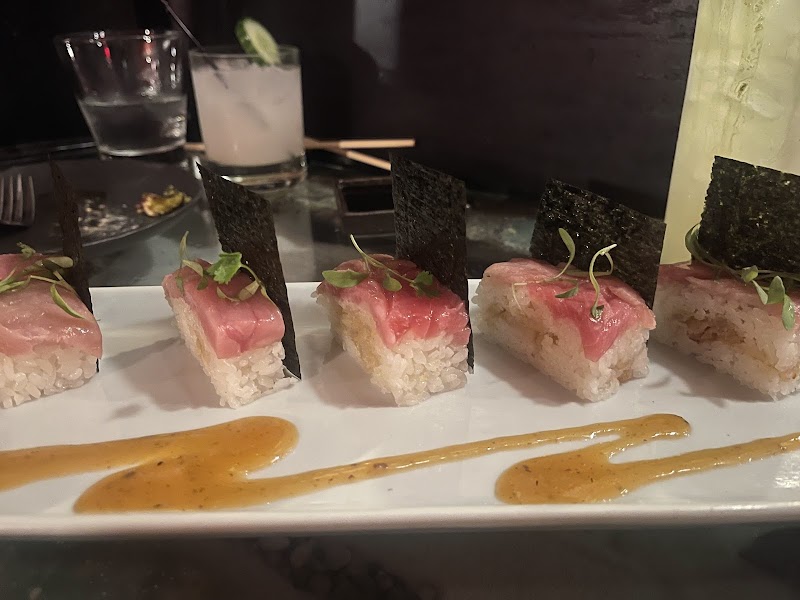 Ginko Restaurant Cleveland atmosphere