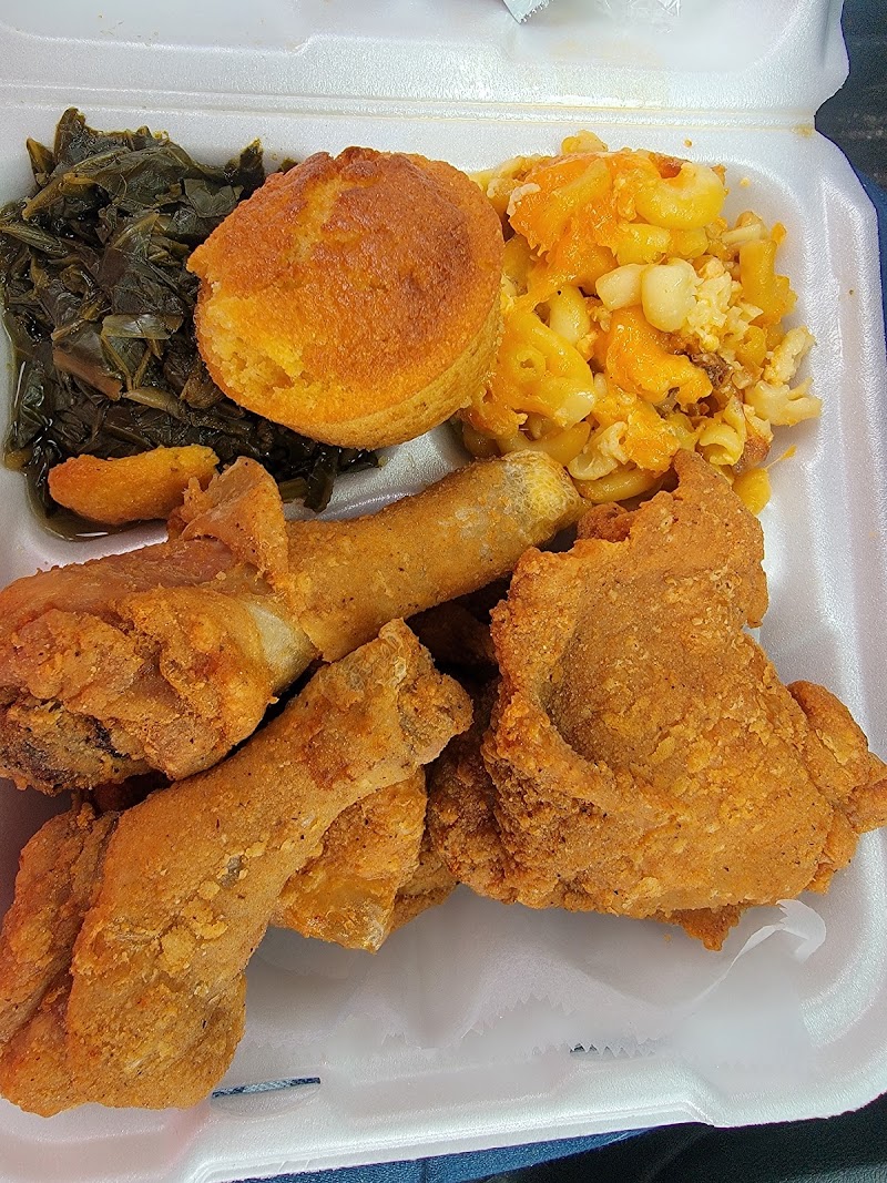 Angie's Soulfood Cafe' Cleveland atmosphere