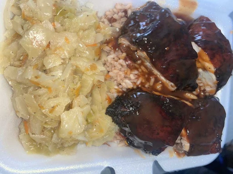 Momma Q's Kitchen in Cleveland
