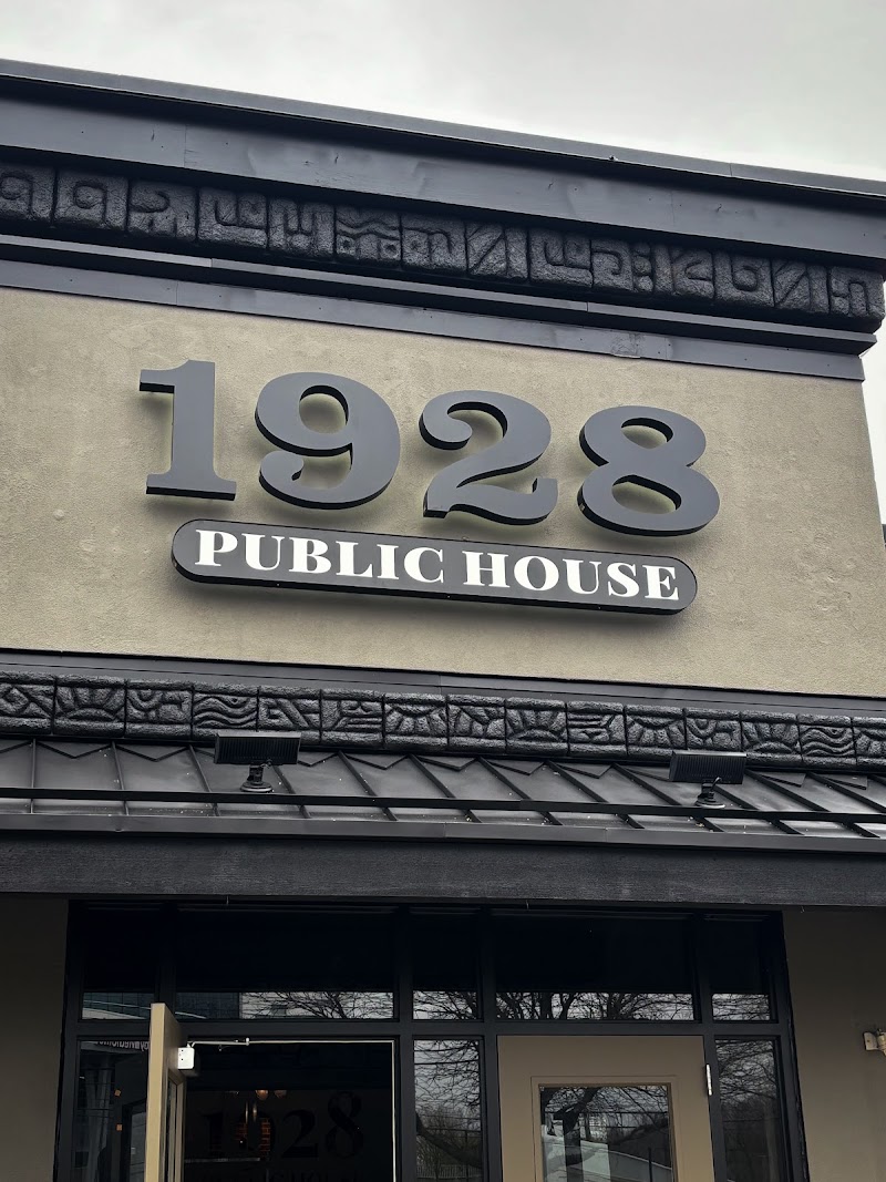 1928 Public House in Cleveland