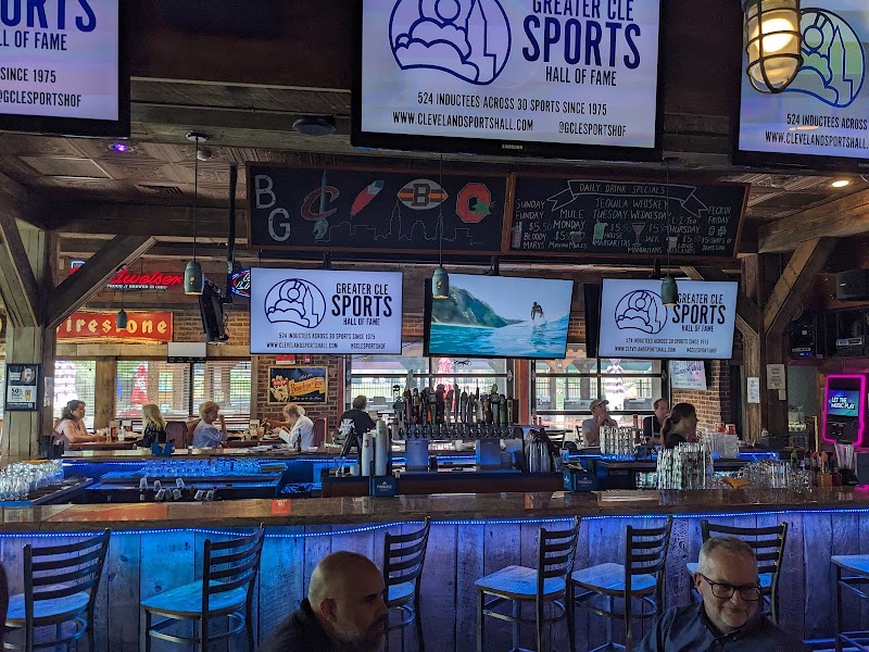 1928 Public House Cleveland atmosphere