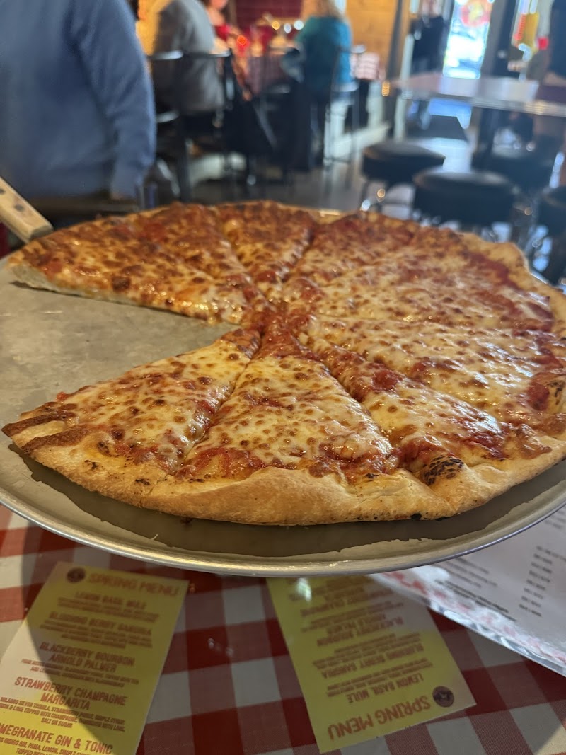Old School Pizza & Wings by Rocky River Cleveland atmosphere