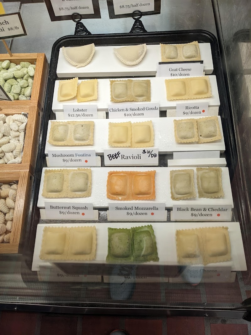 Ohio City Pasta - West Side Market (Stand F1 & F2) Cleveland atmosphere