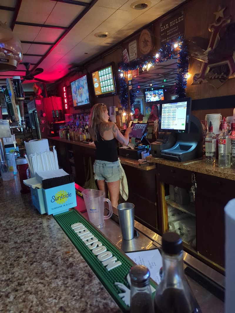 The Annex Bar & Grille Cleveland atmosphere