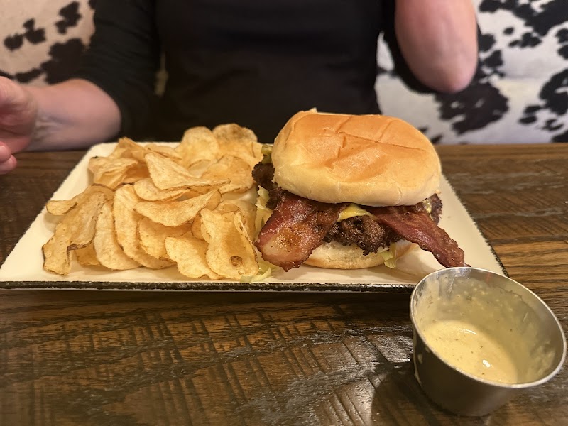 Edacious Kitchen + Bar Cleveland atmosphere