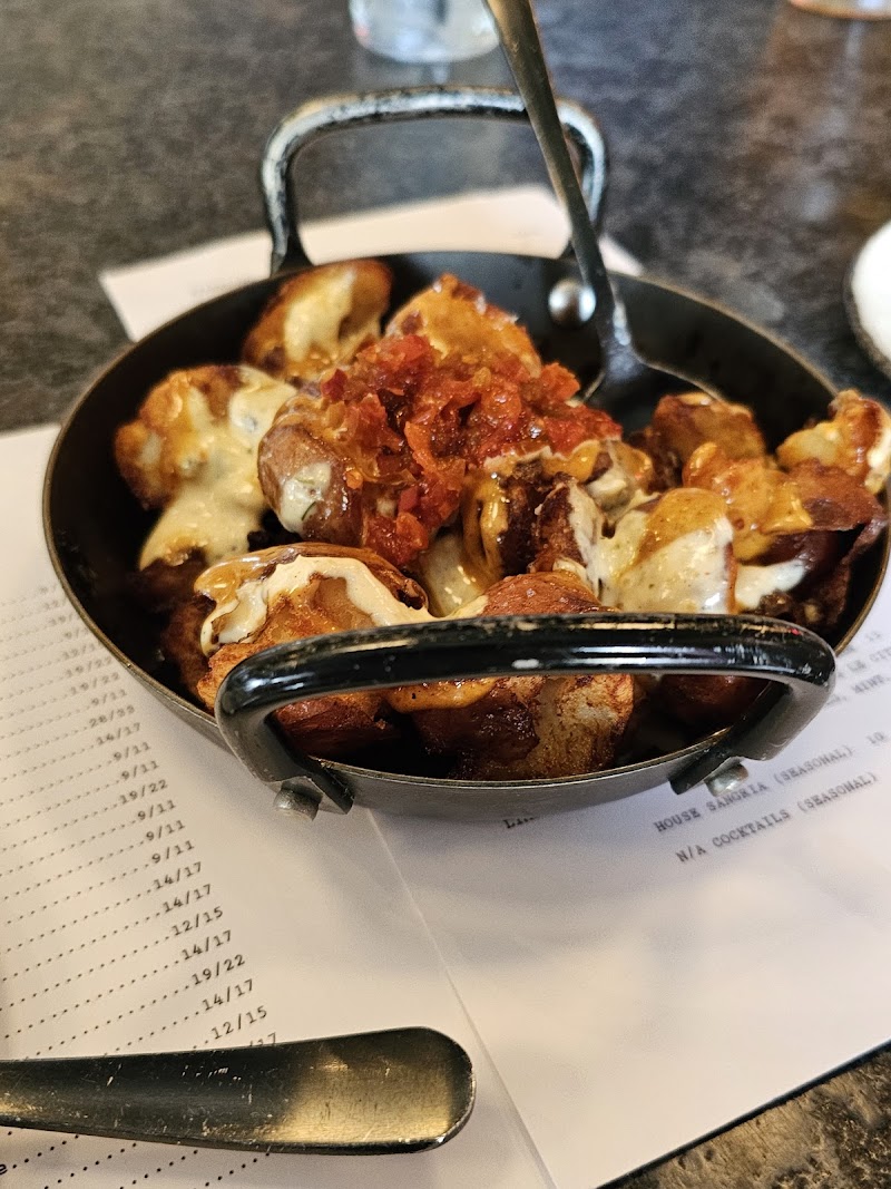 Edacious Kitchen + Bar Cleveland atmosphere