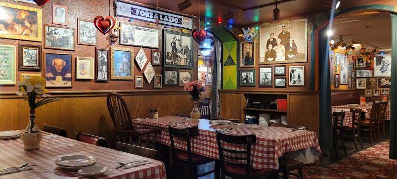 Buca di Beppo Italian Restaurant Cleveland food