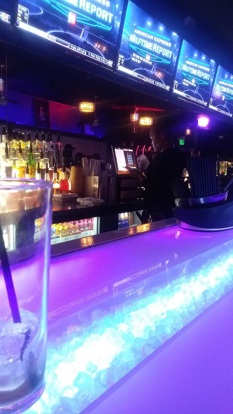 Pure Soul & Seafood Cleveland atmosphere
