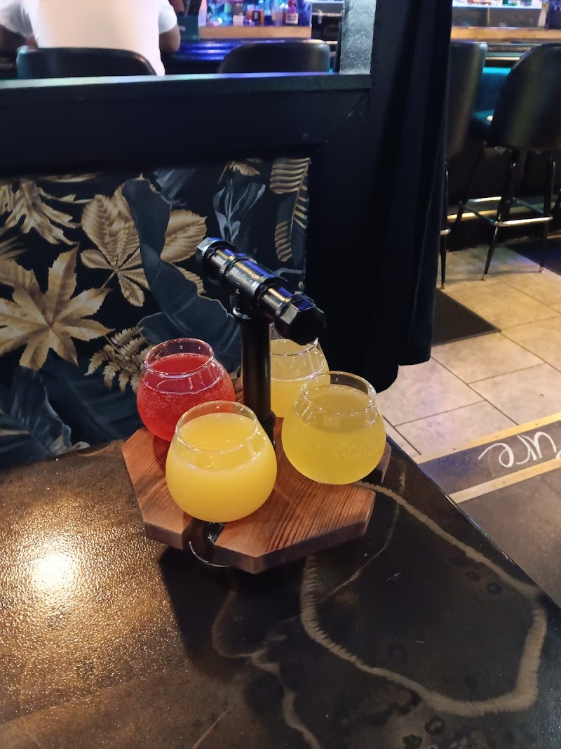 Pure Soul & Seafood Cleveland atmosphere