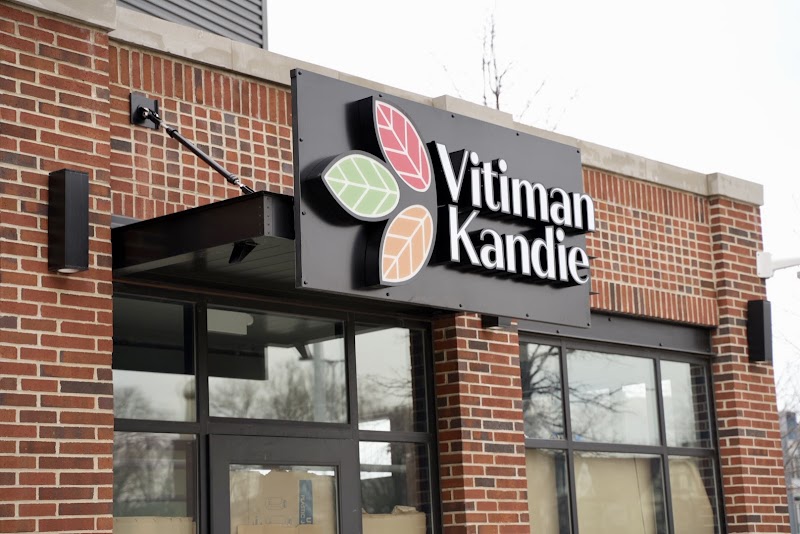 Vitiman Kandie Carryout Restaurant Cleveland atmosphere
