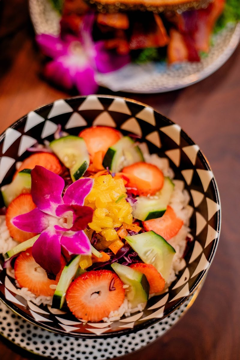 LULO Kitchen & Juice Bar Cleveland atmosphere