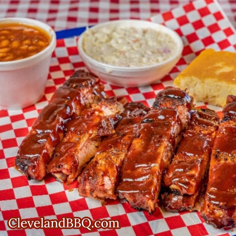 Real Smoq'ed BBQ, Inc. Cleveland atmosphere