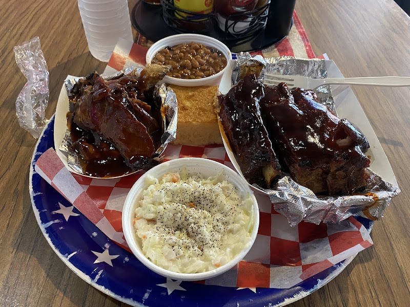 Real Smoq'ed BBQ, Inc. Cleveland atmosphere