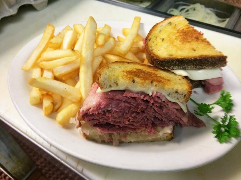 Gus's Old Brooklyn - Family Restaurant Cleveland food