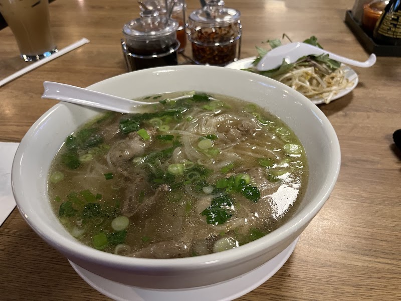 Cyclo Vietnamese restaurant Cleveland atmosphere