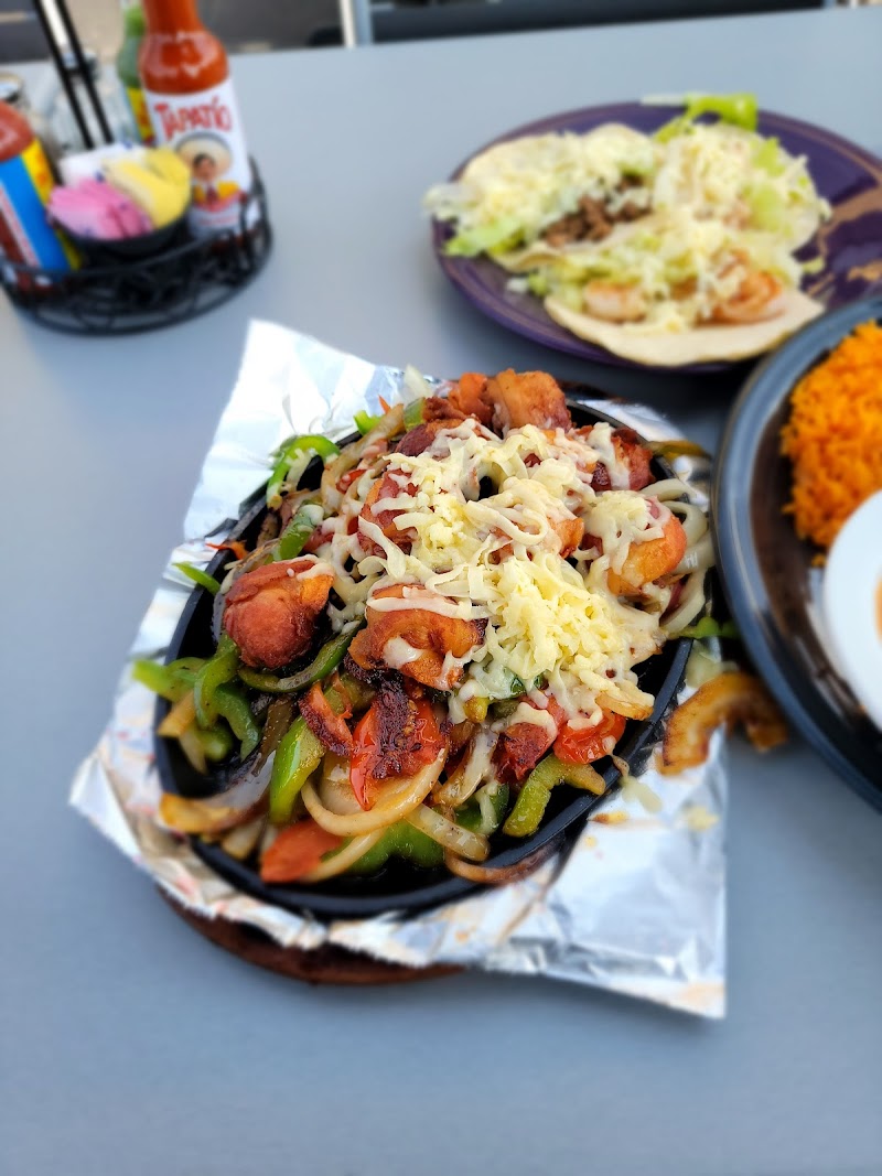 El Palenque - Brooklyn Cleveland atmosphere