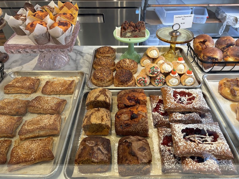 The HoneyBirch Bakehouse Cleveland atmosphere