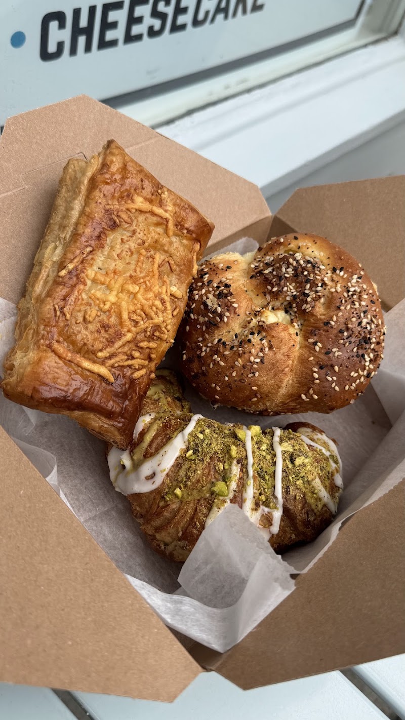 The HoneyBirch Bakehouse Cleveland atmosphere