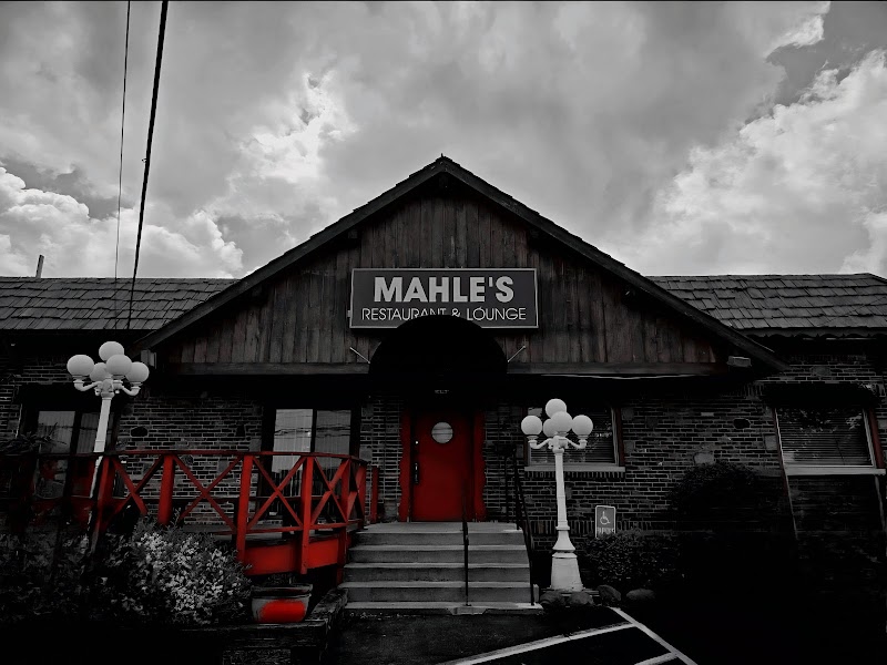 Mahle's Restaurant and Lounge Cleveland atmosphere