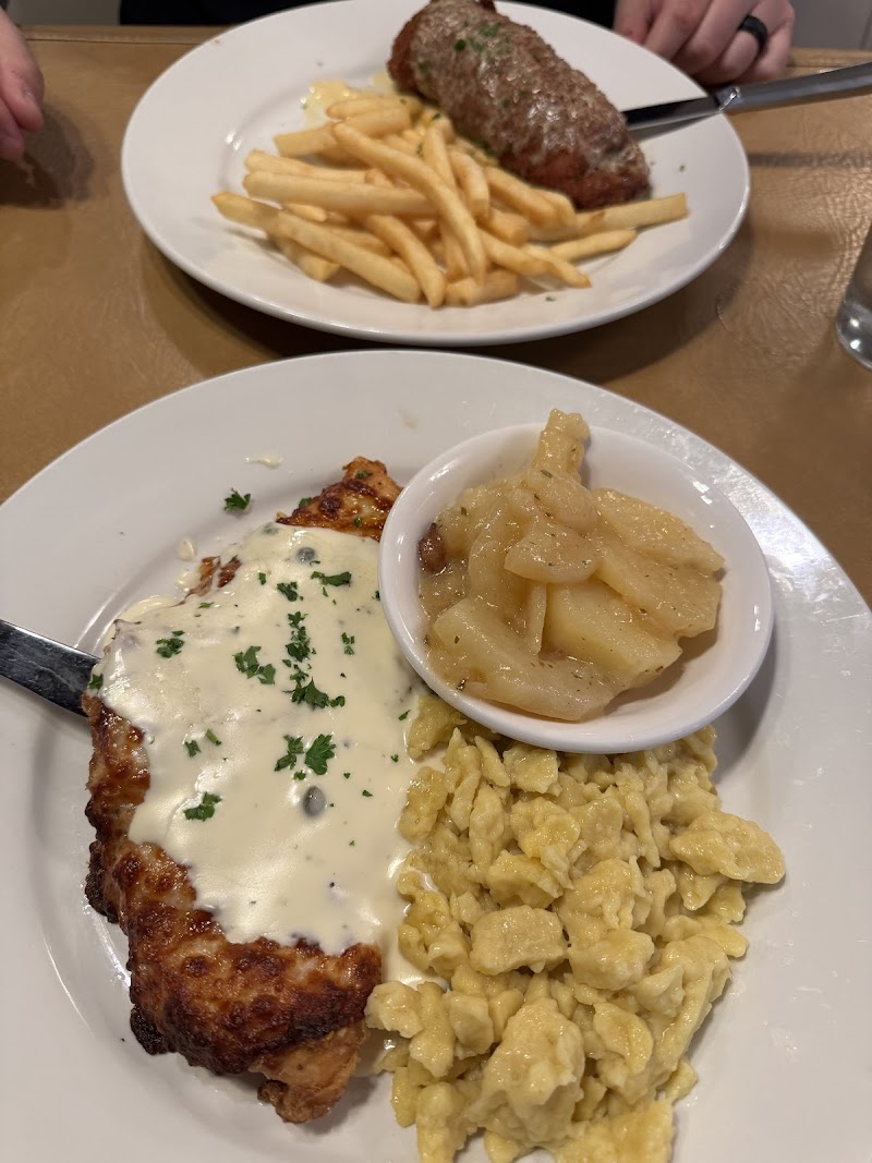 Das Schnitzel Haus Cleveland atmosphere
