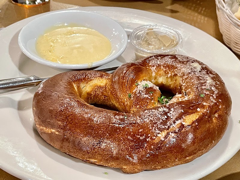 Das Schnitzel Haus Cleveland atmosphere