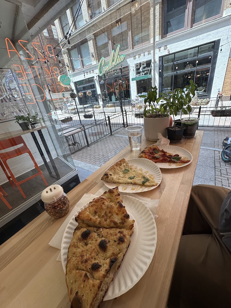 Good Pizza Cleveland atmosphere