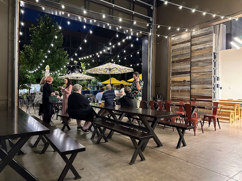 Craft Collective Cleveland atmosphere