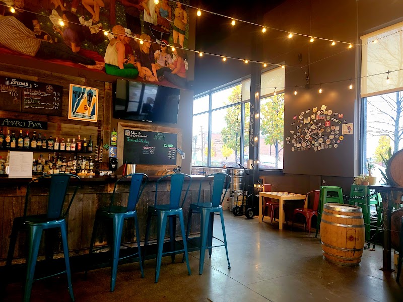 Craft Collective Cleveland atmosphere