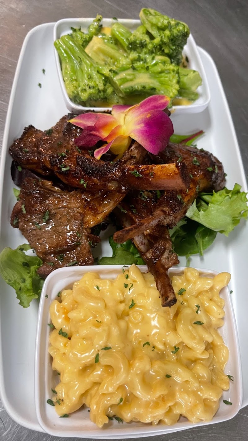 The Cornerstone Lounge & Grille Cleveland atmosphere
