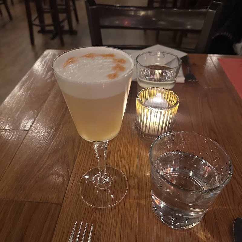 Soho Chicken + Whiskey Cleveland atmosphere