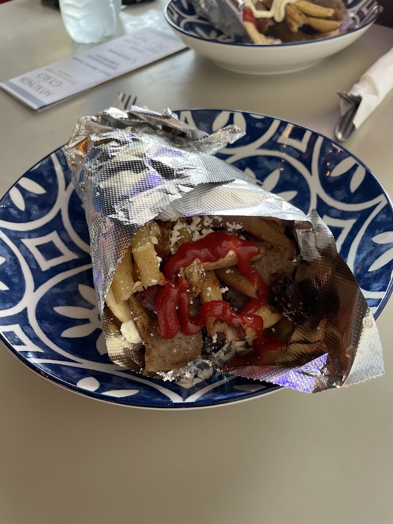 Mykonos Gyro - Mentor , OH Cleveland atmosphere