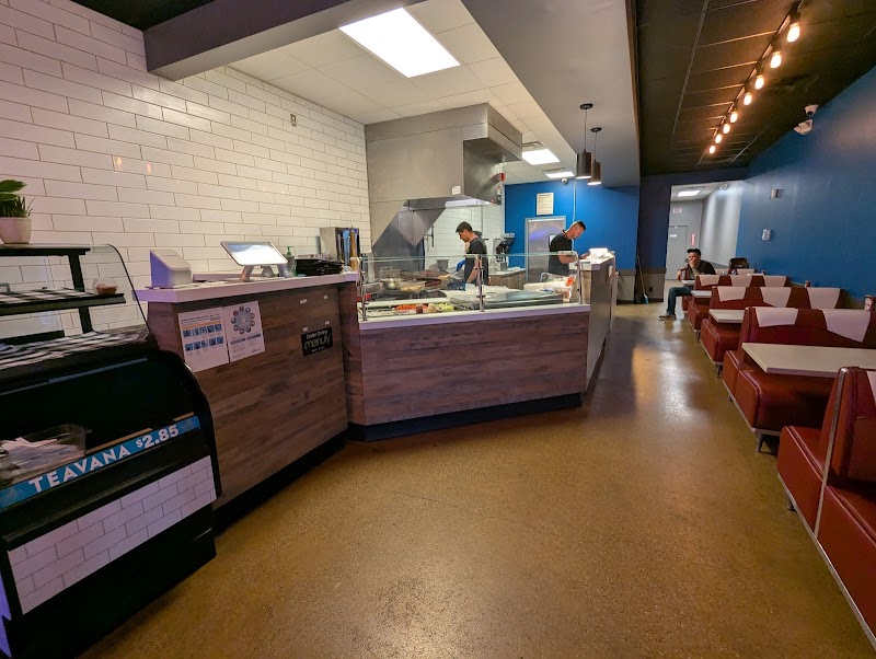 Mykonos Gyro - Mentor , OH Cleveland atmosphere