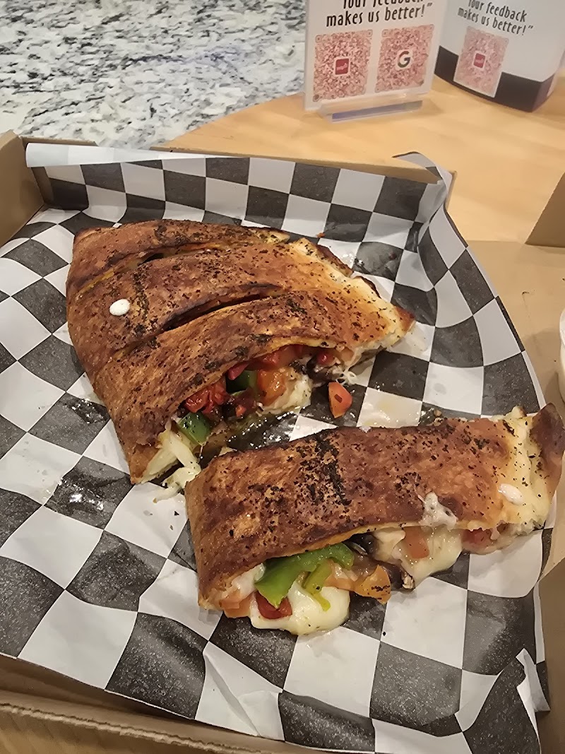 Pizza Melt Cleveland atmosphere