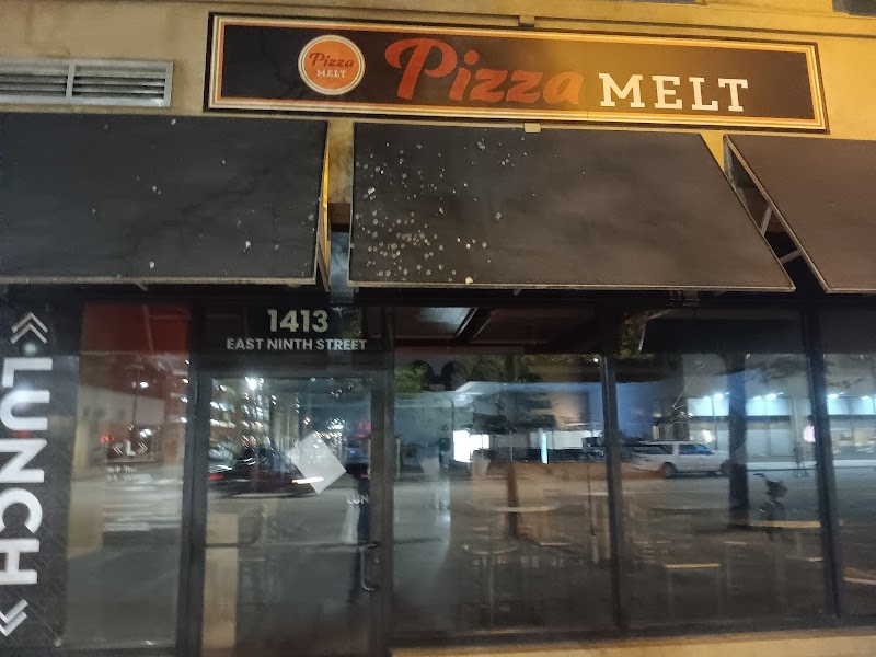 Pizza Melt Cleveland atmosphere