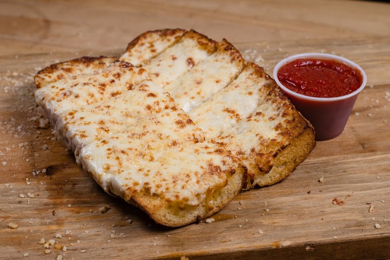 Edison's Pizza Kitchen - Tremont Cleveland atmosphere