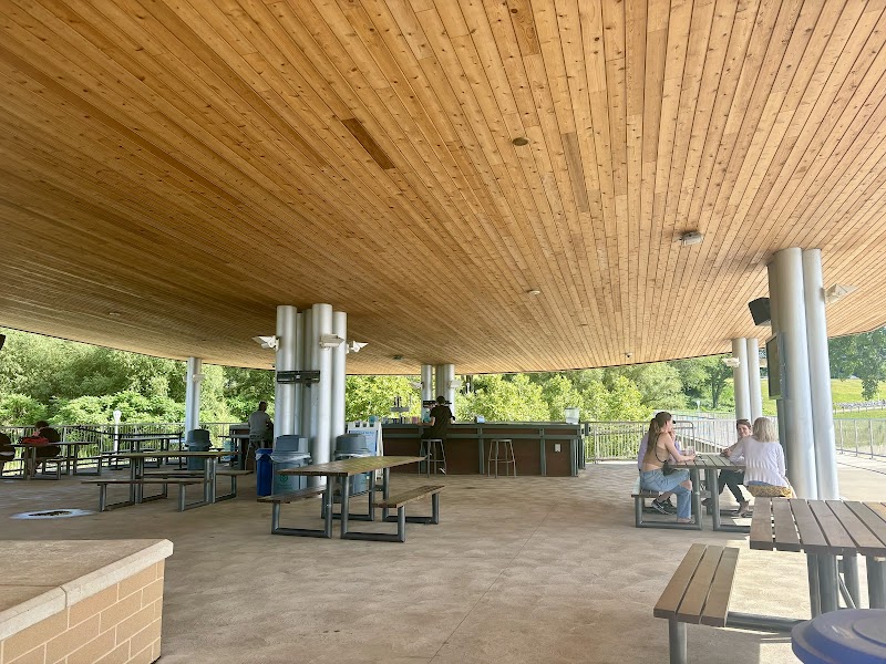 Edgewater Beach House Cleveland atmosphere