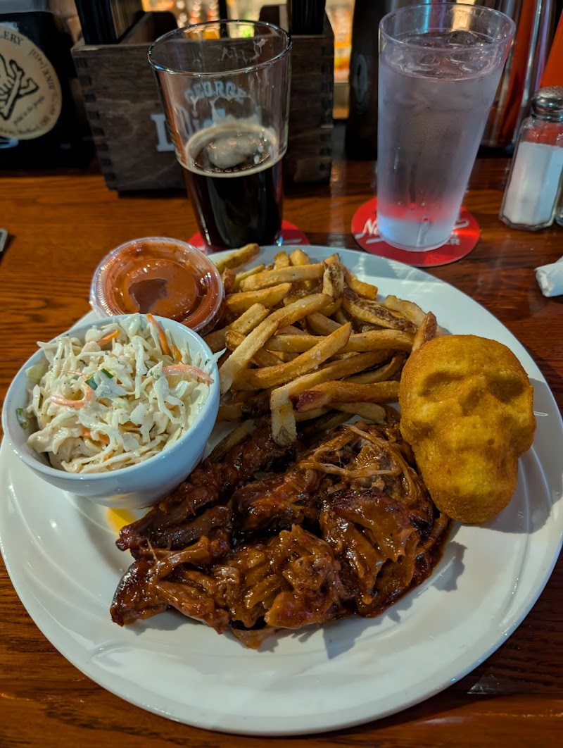 XYZ the Tavern Cleveland atmosphere