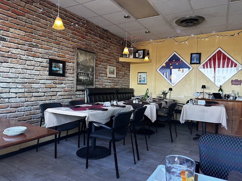 Aroma Cafe in Cleveland