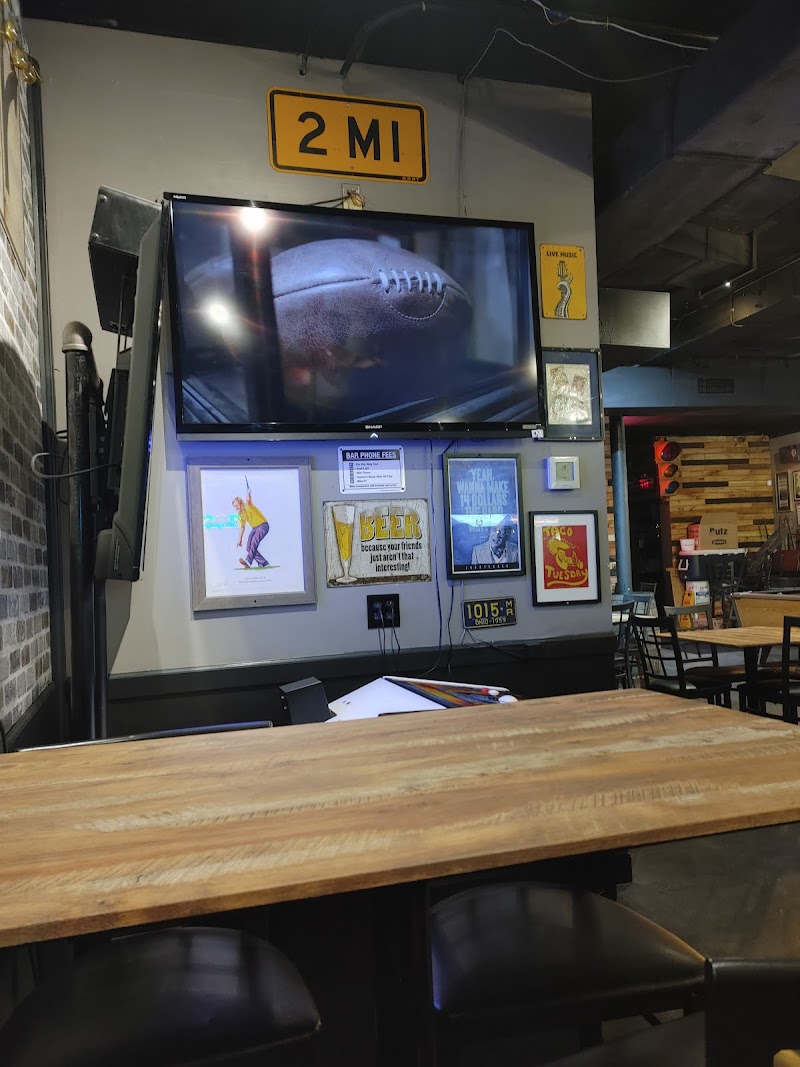 The Tavern on 42 Cleveland atmosphere