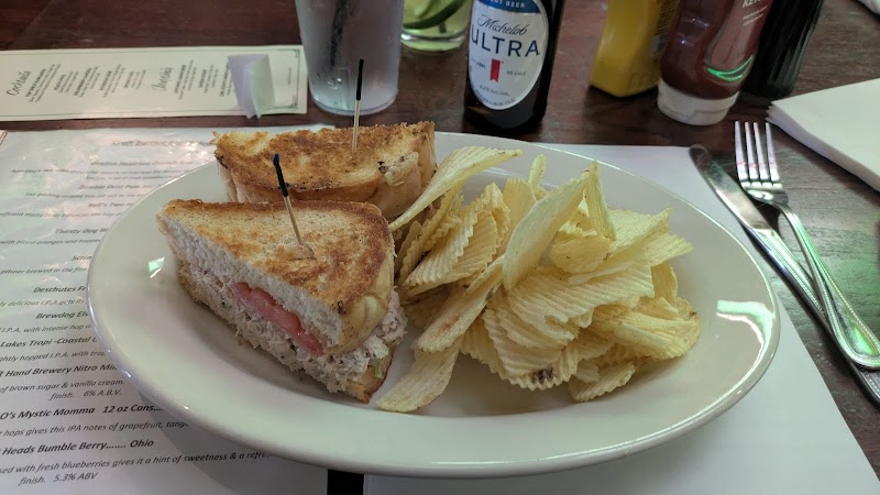 Parma Tavern Cleveland atmosphere