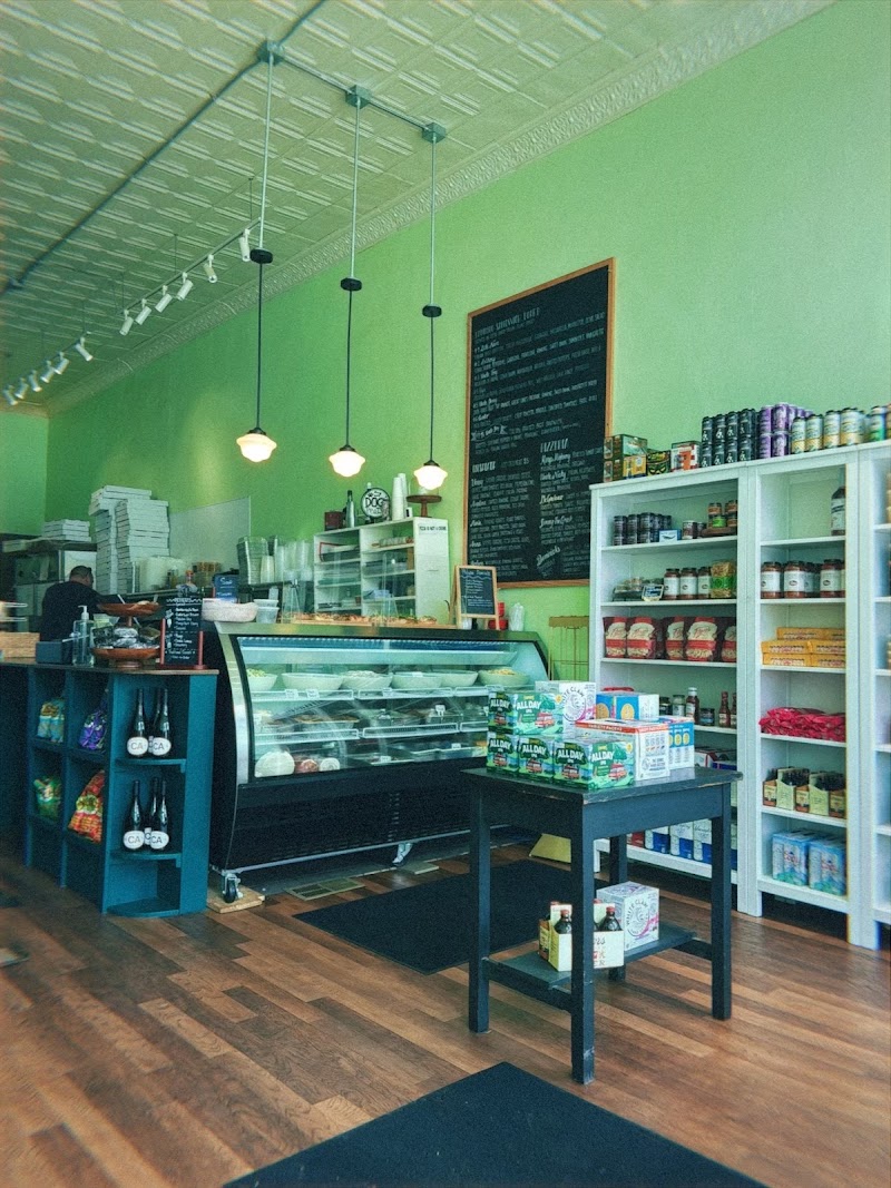 Dominick's Deli on Lee Cleveland atmosphere