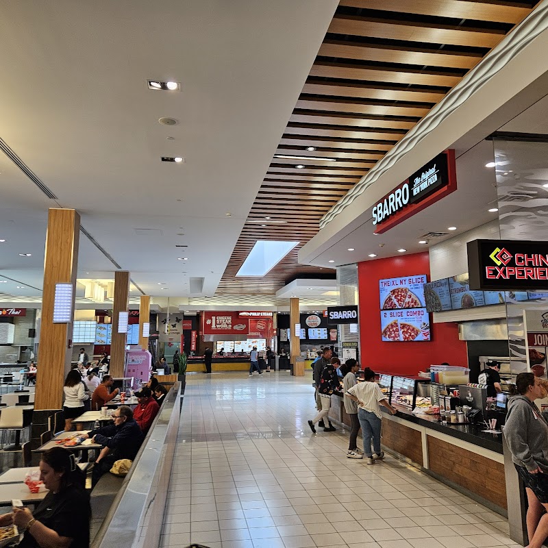 Great Northern Mall Cleveland atmosphere